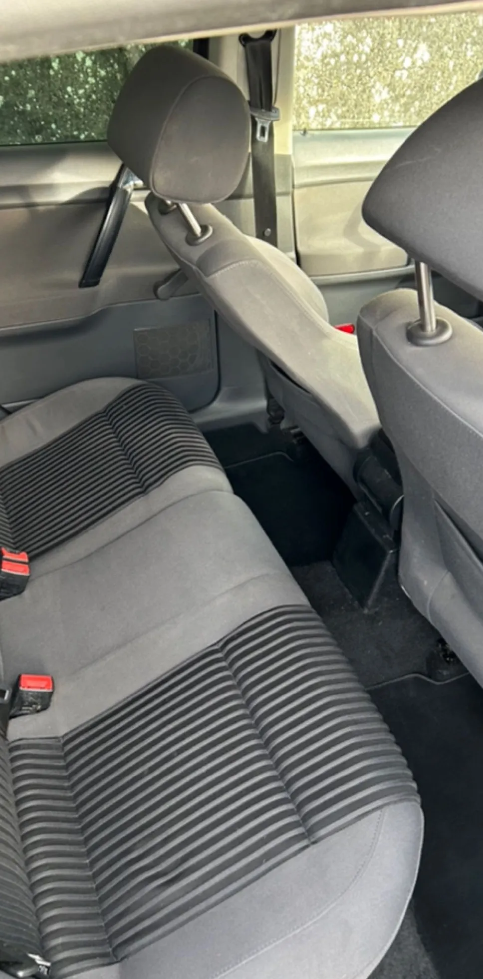 Banquette arrière tissu après nettoyage